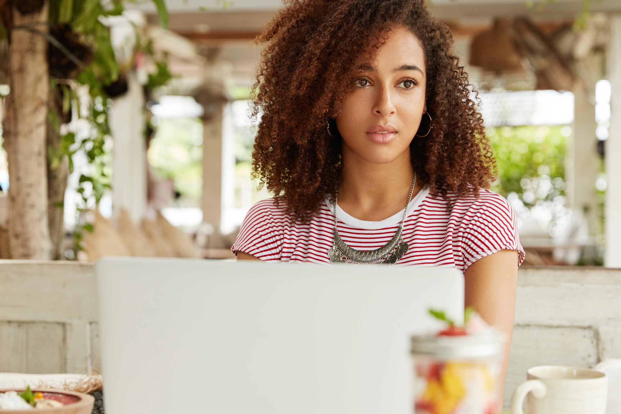 Comment mettre en valeur votre culture et vos passions sur votre profil de rencontre.